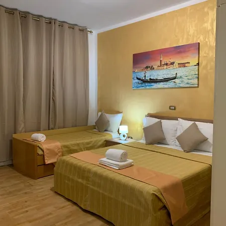 Privatunterkunft Venice House *